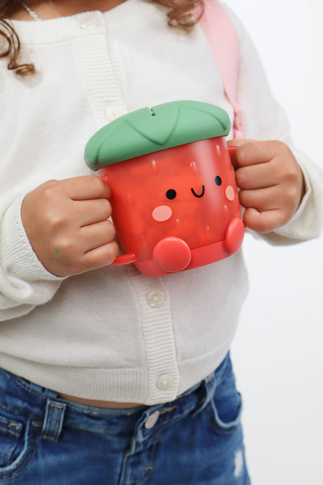 *NEW* Itzy Snack Cup™: Strawberry