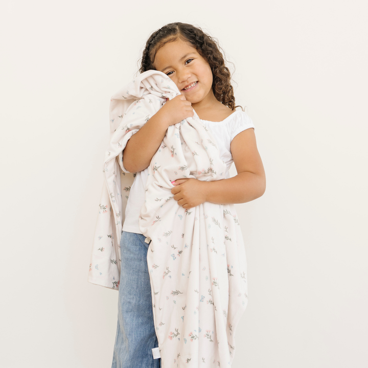 MINKY STRETCH TODDLER BLANKETS: Farm Animals