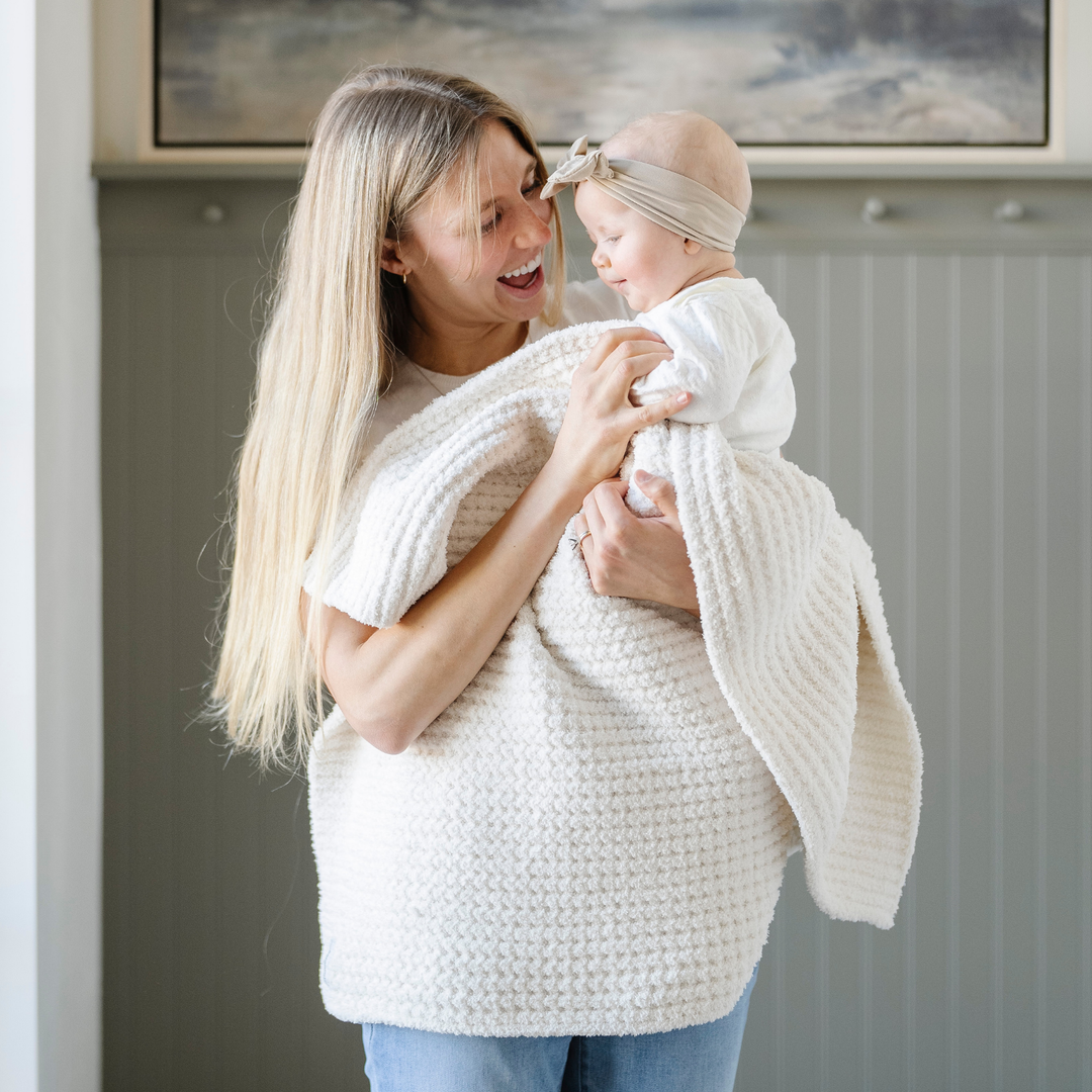 WAFFLE KNIT RECEIVING BLANKETS: Swan