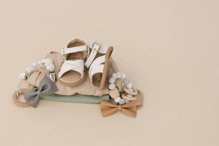 White Split-Soled Leather Baby Sandals