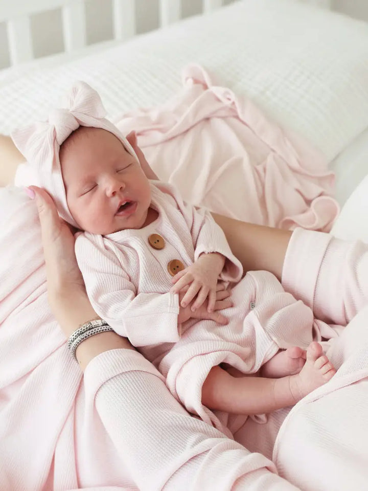 Bamboo Waffle Baby Knot Gown- Pearl Pink