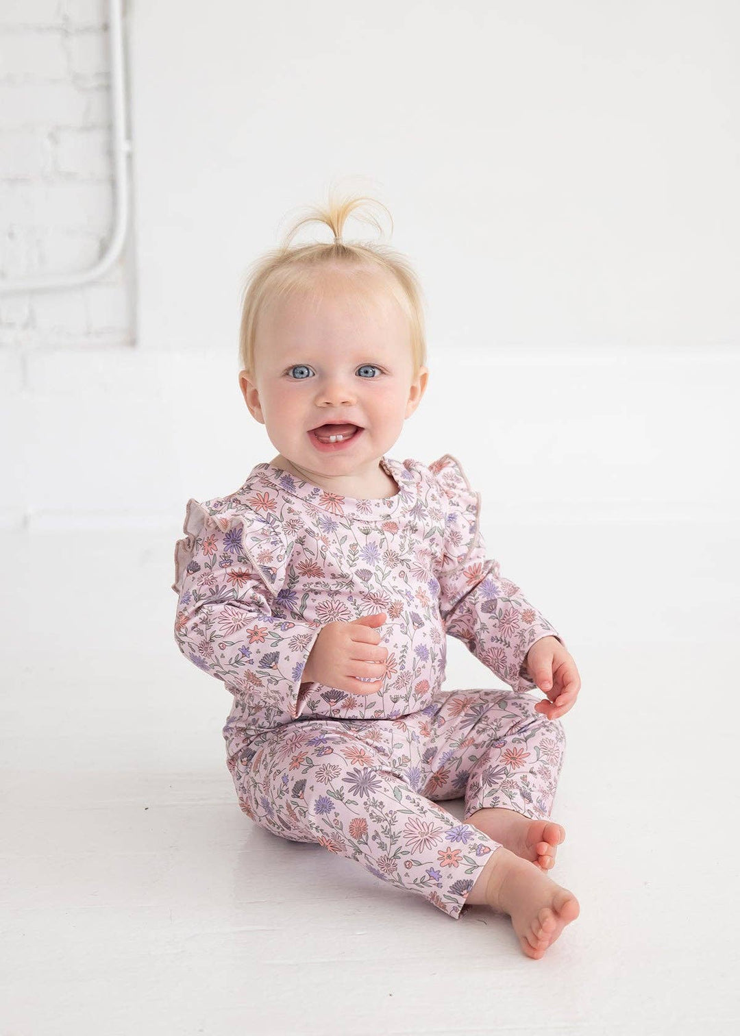 Whimsical Wildflower Long Sleeve Floral Ruffle Trim Bodysuit: Pink