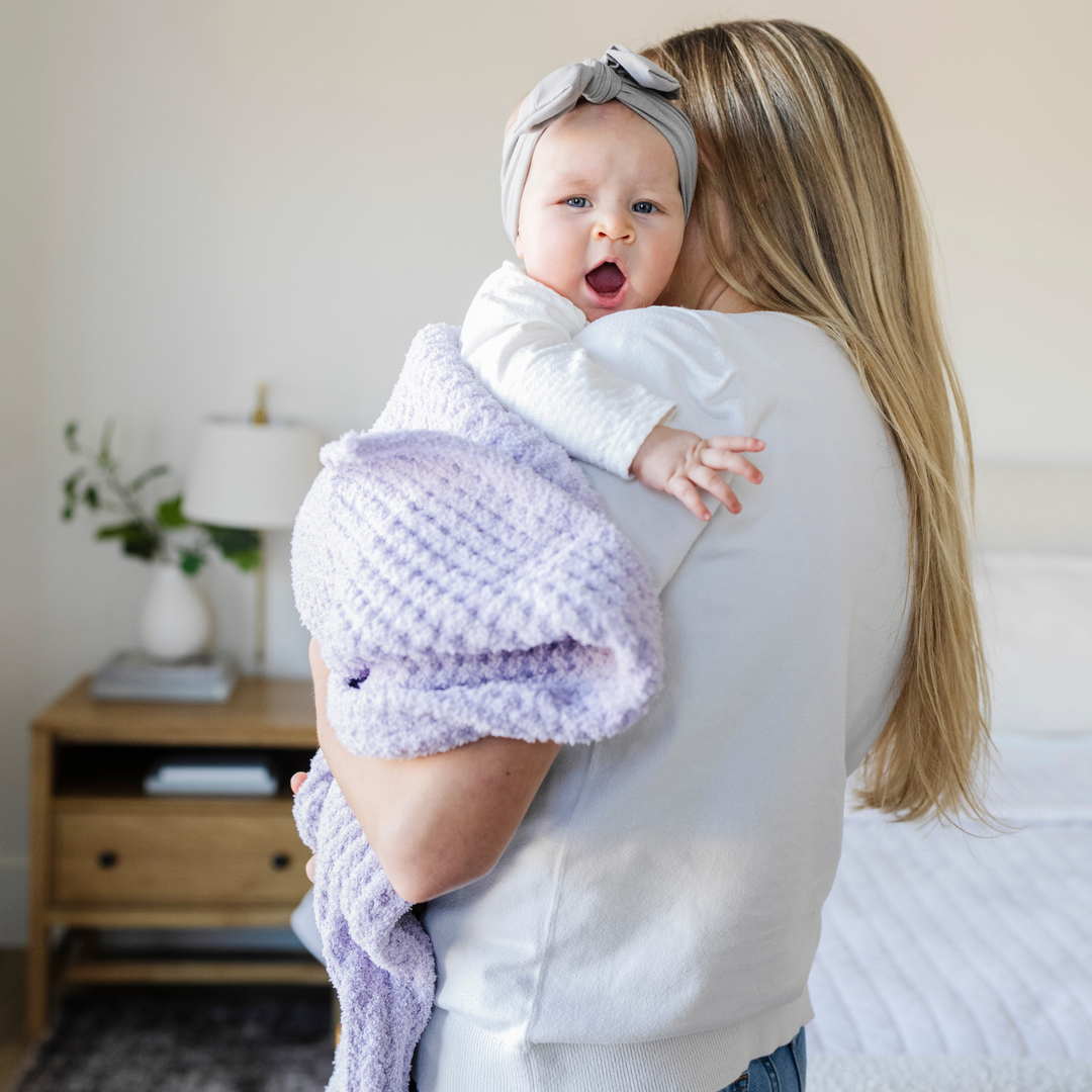 WAFFLE KNIT RECEIVING BLANKETS: Swan