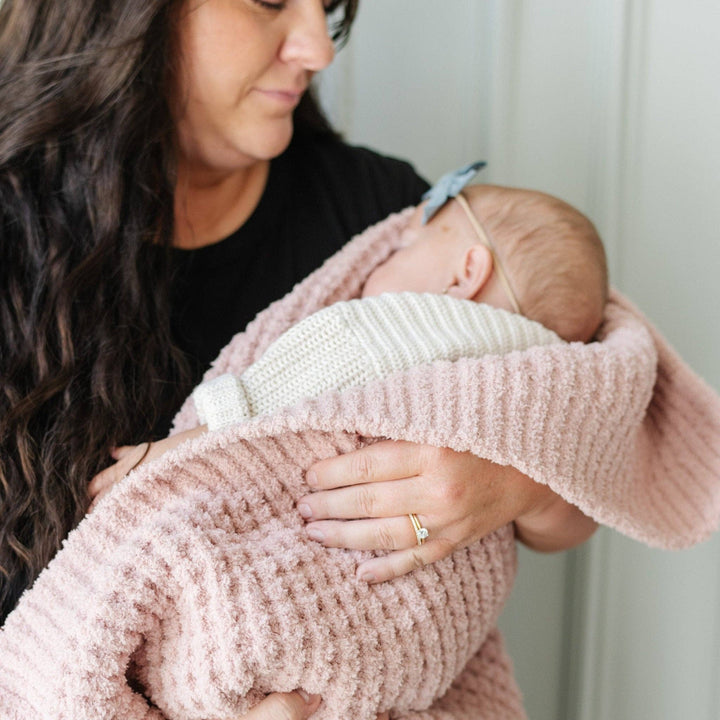 WAFFLE KNIT RECEIVING BLANKETS: Swan