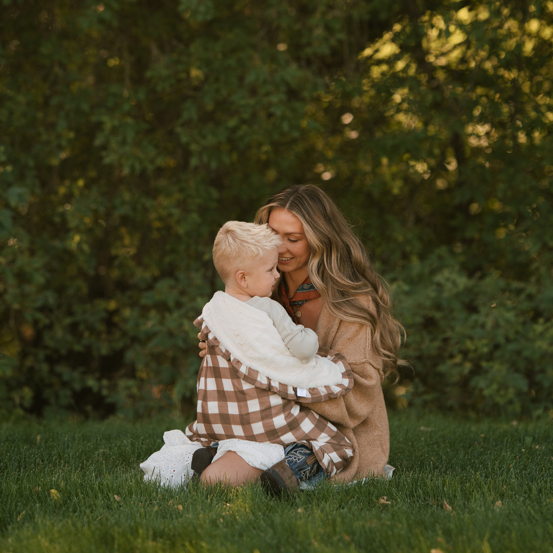 BRIE MATTHEWS BAMBOO RAYON MUSLIN/LUSH BLANKETS: Bee / Mini