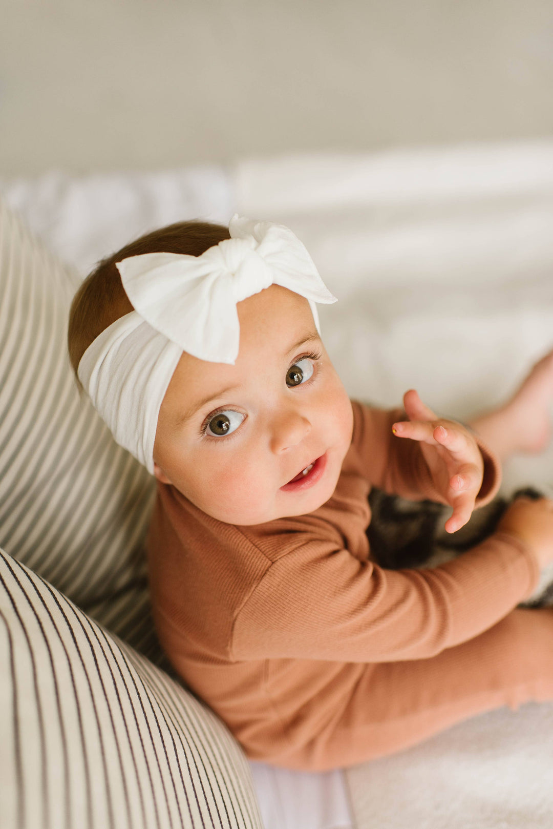 THE KNOT Soft nylon headband: white