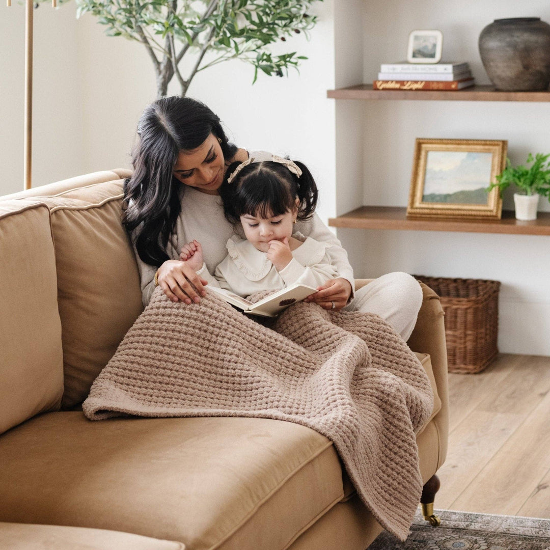 WAFFLE KNIT RECEIVING BLANKETS: Elm