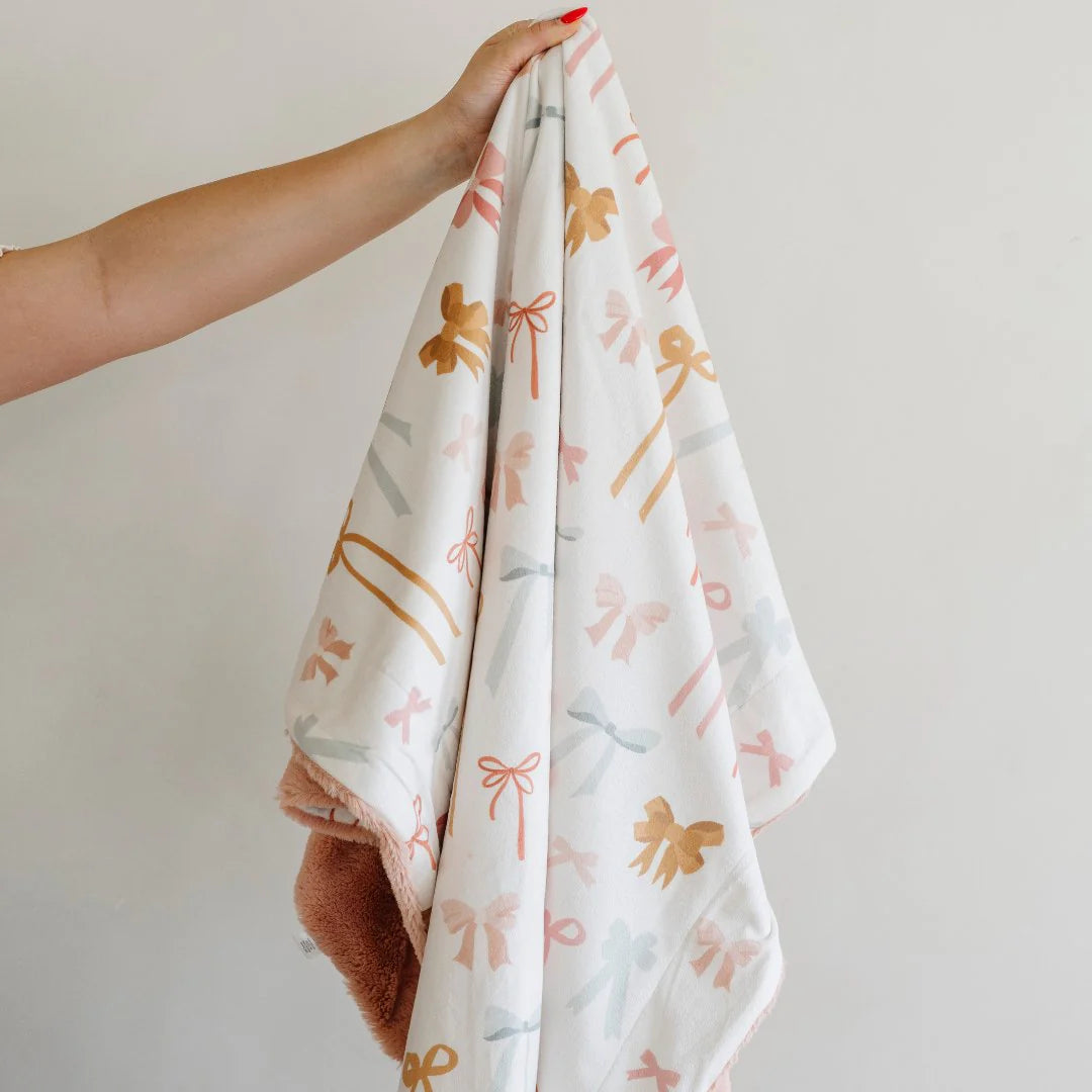 Saranoni Minky/Lush Receiving Blanket - Bows